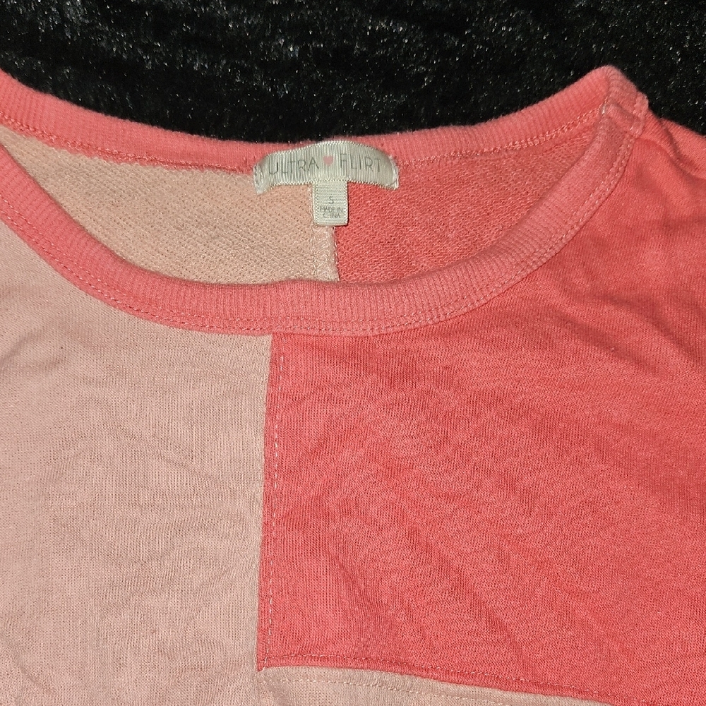 Pink Patchwork Cropped Sweatshirt - Picture 3 of 4